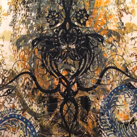 Form fitting top!! - Picture 4 of 6